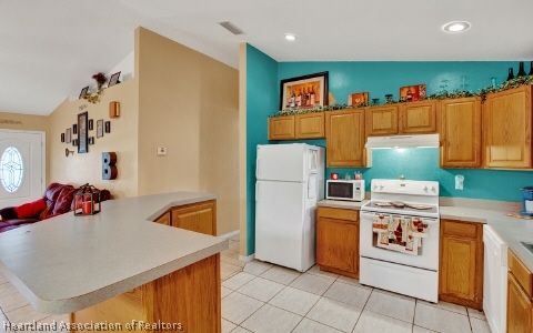 3822 El Rado Avenue Sebring, FL 33872 - Photo 3 of 24 Gallery Image 3