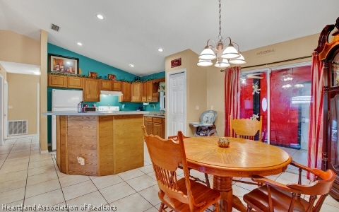 3822 El Rado Avenue Sebring, FL 33872 - Photo 5 of 24 Gallery Image 5