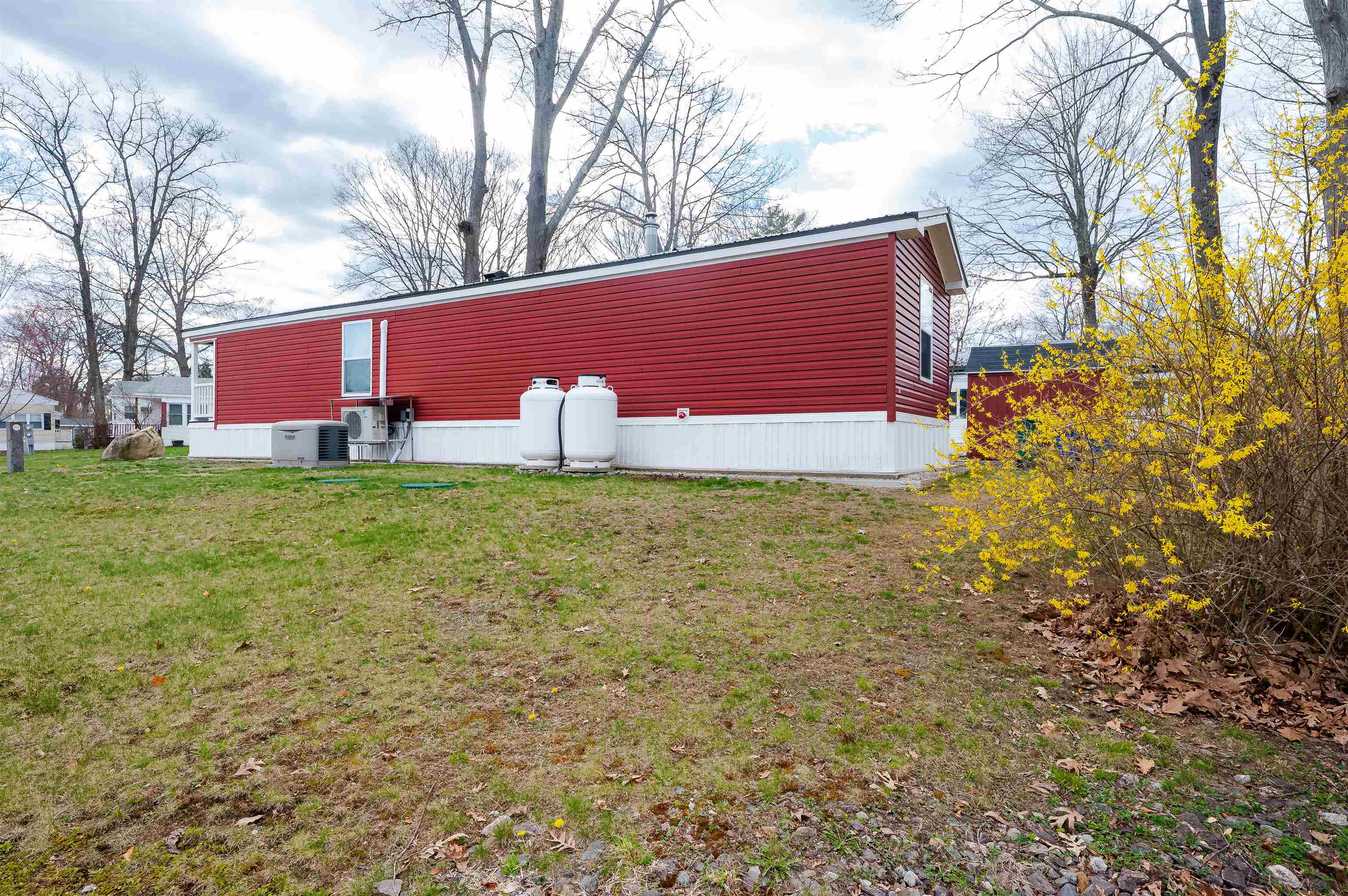 7 South Dewberry Rochester, NH 03867 - Photo 20 of 23