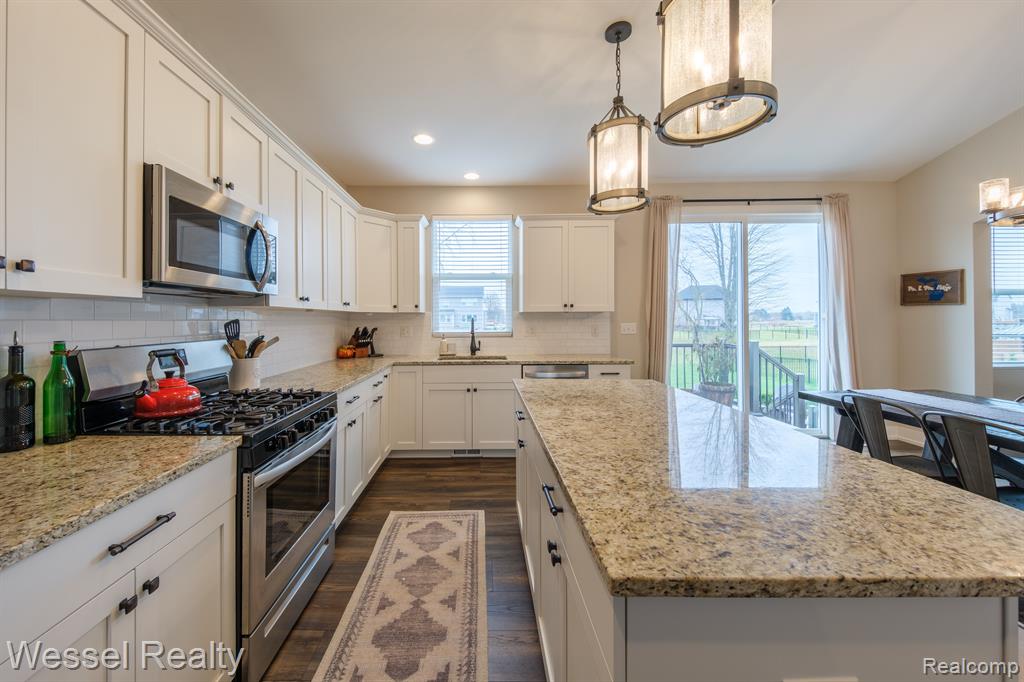 71598 Sarah Drive Romeo, MI 48065 - Photo 9 of 39 Gallery Image 9