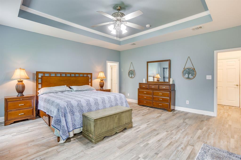 739 County Road 3696 Springtown, TX 76082 - Photo 17 of 39