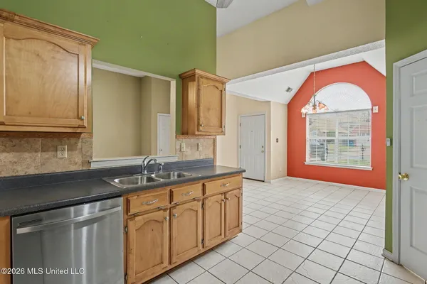 $250,000 | 8339 Cross Point Drive, Olive Branch, MS 38654