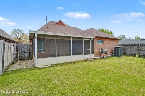 $250,000 | 8339 Cross Point Drive, Olive Branch, MS 38654