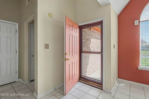 $250,000 | 8339 Cross Point Drive, Olive Branch, MS 38654