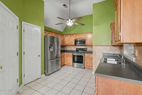 $250,000 | 8339 Cross Point Drive, Olive Branch, MS 38654