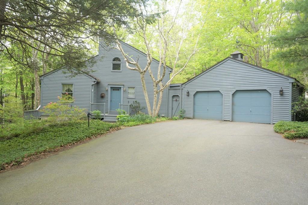 522 Leadmine Road Sturbridge, MA 01566 - Photo 1 of 33 front view of a house with a street