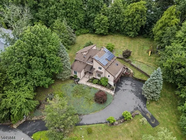 $950,000 | 4 Sky Top Drive, Denville, NJ 07834