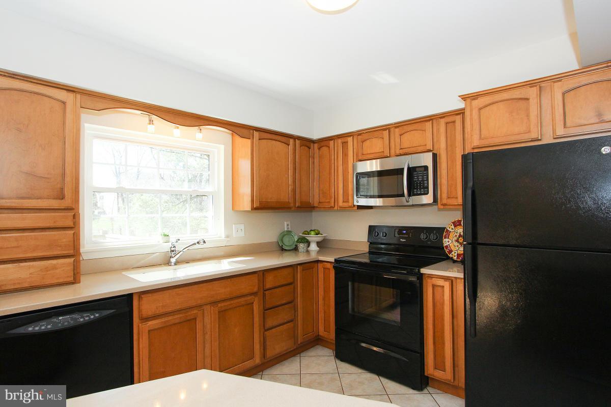 12806 Kitchen House Way Germantown, MD 20874 - Photo 11 of 30 Kitchen