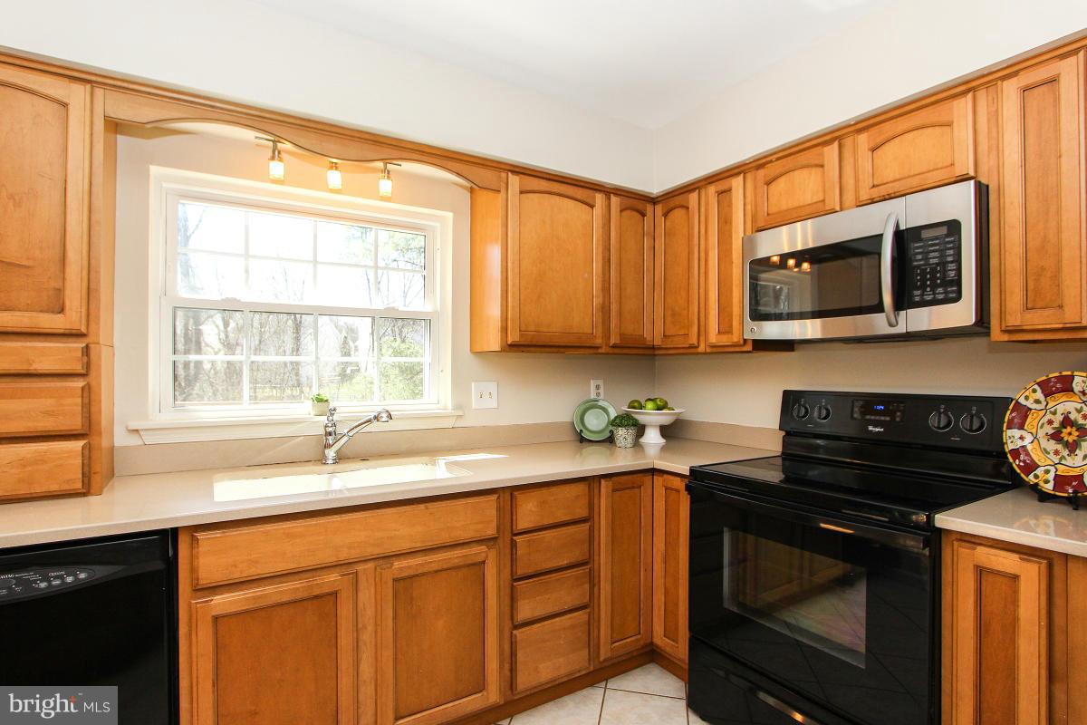 12806 Kitchen House Way Germantown, MD 20874 - Photo 14 of 30 Kitchen