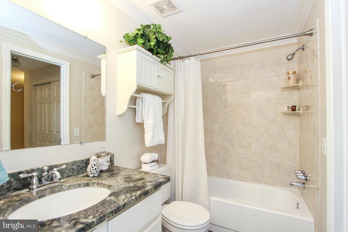 12806 Kitchen House Way Germantown, MD 20874 - Photo 20 of 30 Bath
