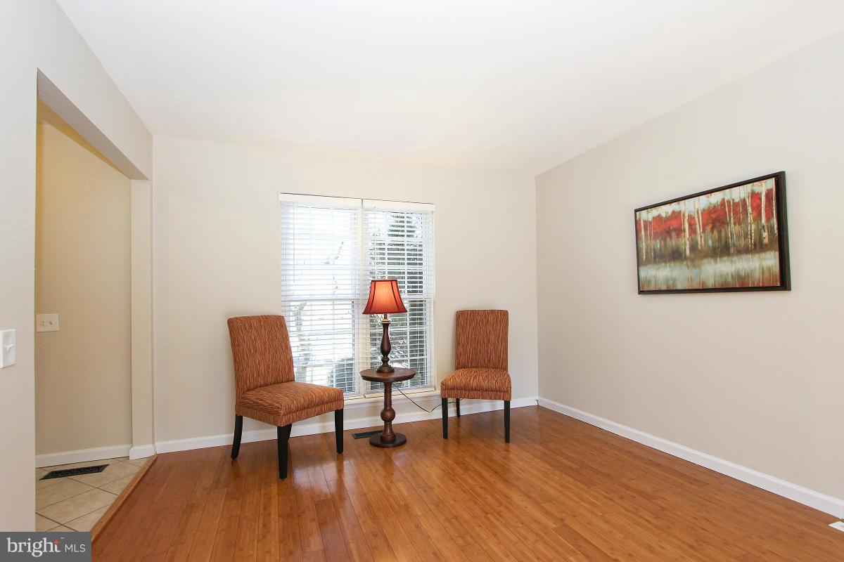 12806 Kitchen House Way Germantown, MD 20874 - Photo 5 of 30 Living Room