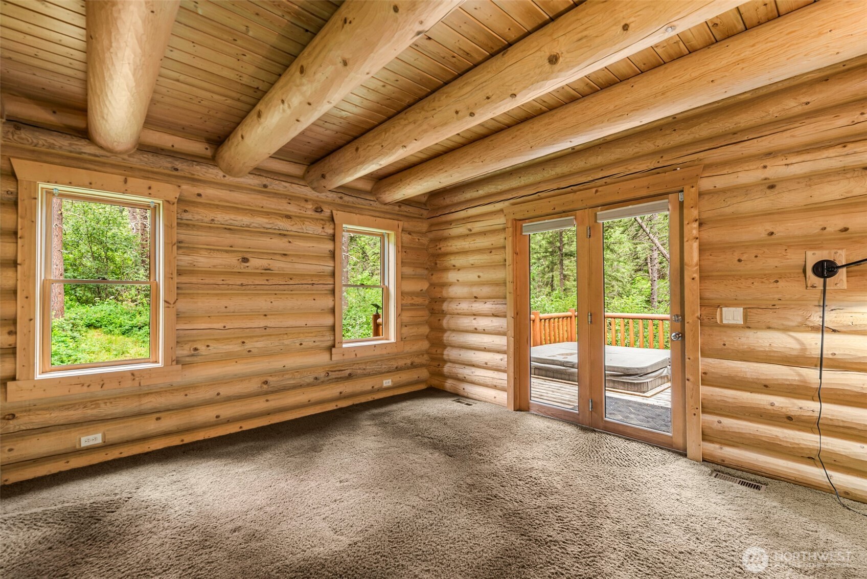 3888 Camas Creek Road Peshastin, WA 98847 - Photo 15 of 40 a view of room with window and balcony