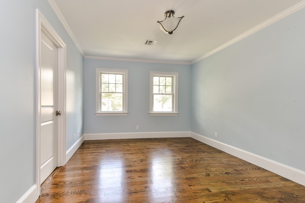 10 Haven Road Wellesley, MA 02481 - Photo 12 of 26 Gallery Image 12