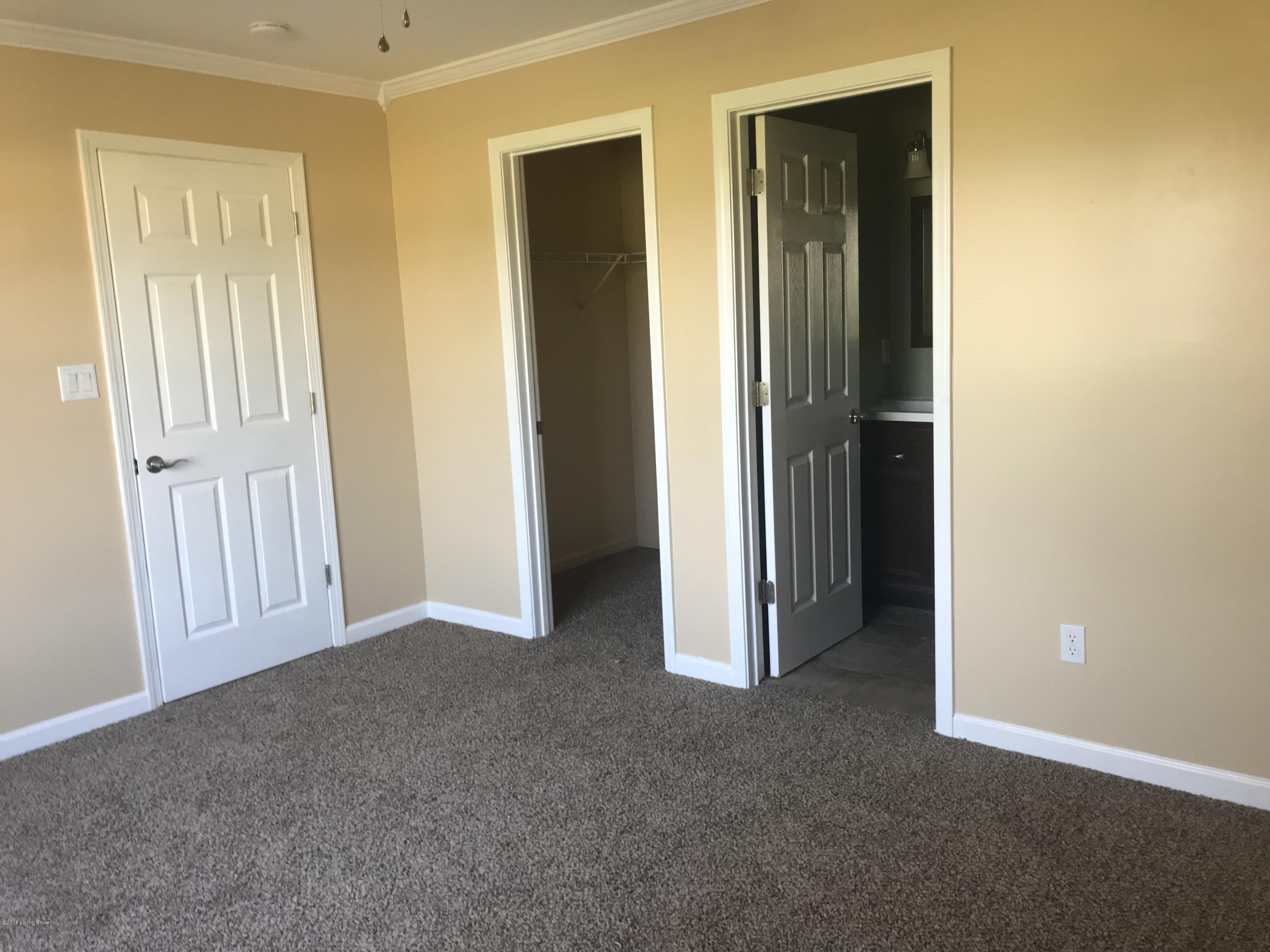 6616 Matthews Road Louisville, KY 40258 - Photo 10 of 30 8DBF8685-B05D-482A-831D-00AFB05465A4