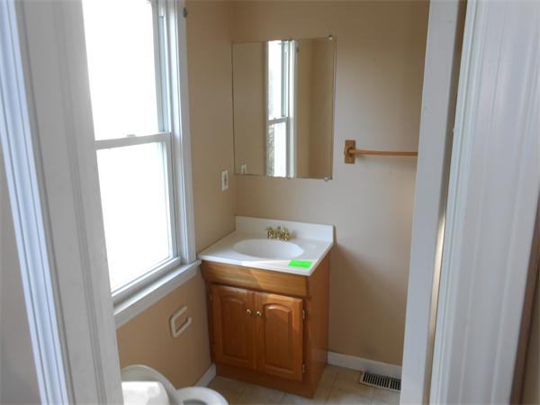 101 Sylvester Street Springfield, MA 01109 - Photo 9 of 15 Gallery Image 9
