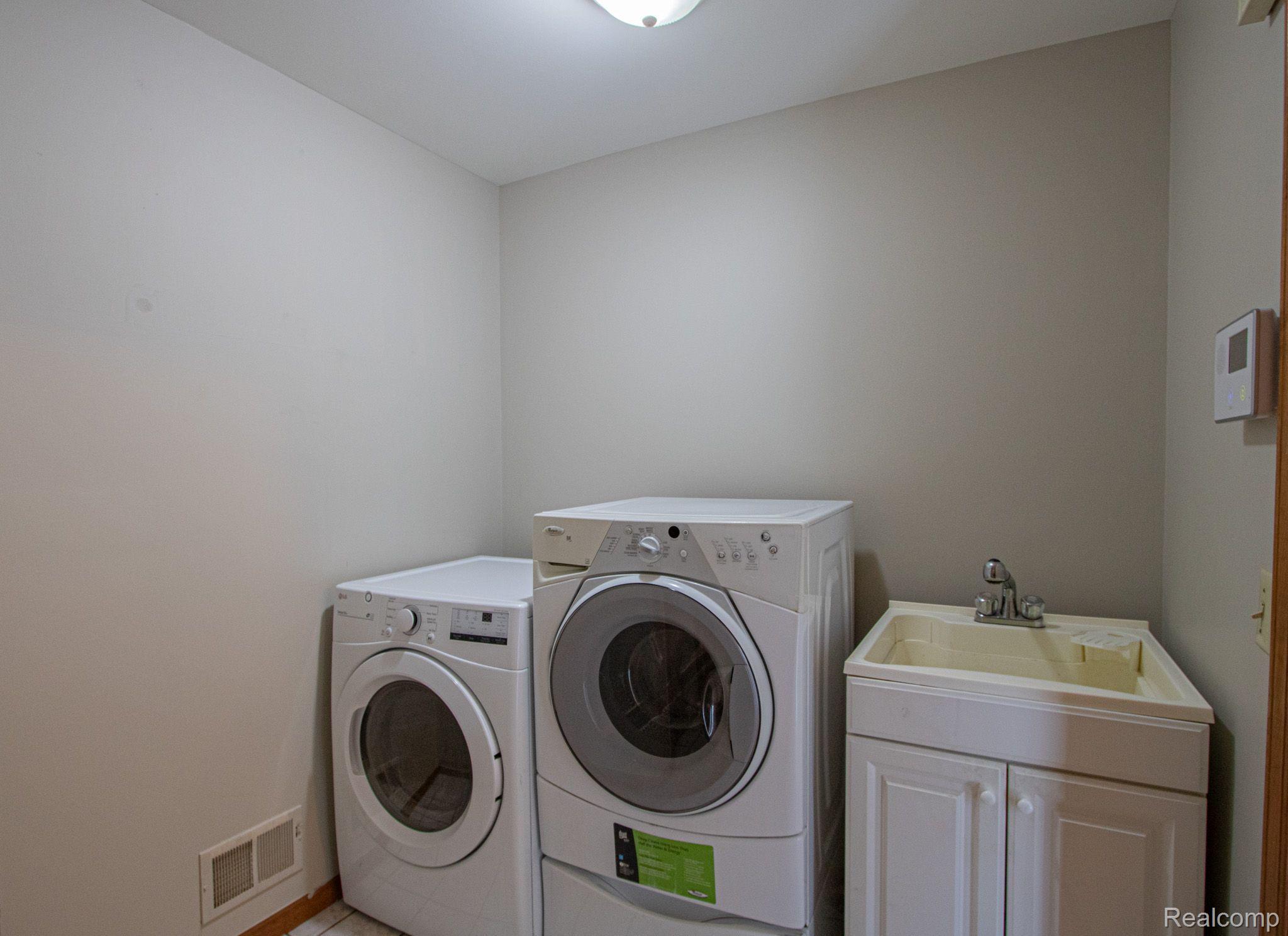 5529 Bedell Road Sterling Heights, MI 48310 - Photo 23 of 28 Gallery Image 23