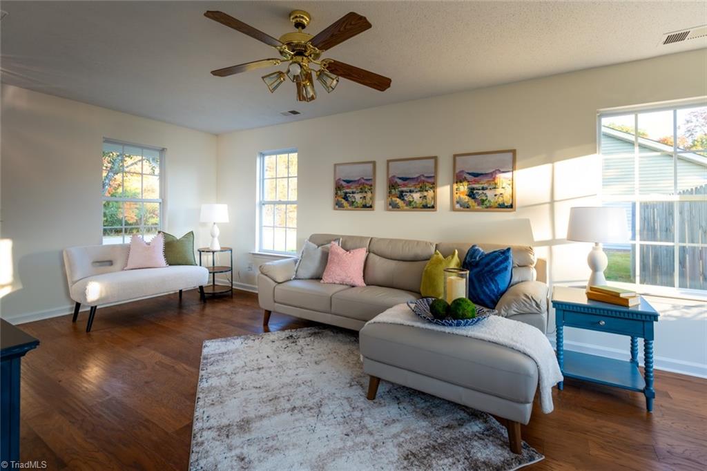 5518 Jason Road Greensboro, NC 27405 - Photo 4 of 30 Gallery Image 4