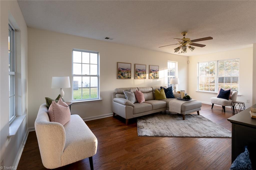 5518 Jason Road Greensboro, NC 27405 - Photo 6 of 30 Gallery Image 6