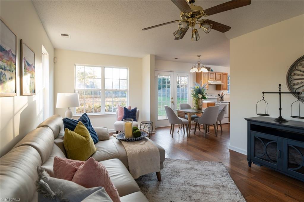 5518 Jason Road Greensboro, NC 27405 - Photo 7 of 30 Gallery Image 7
