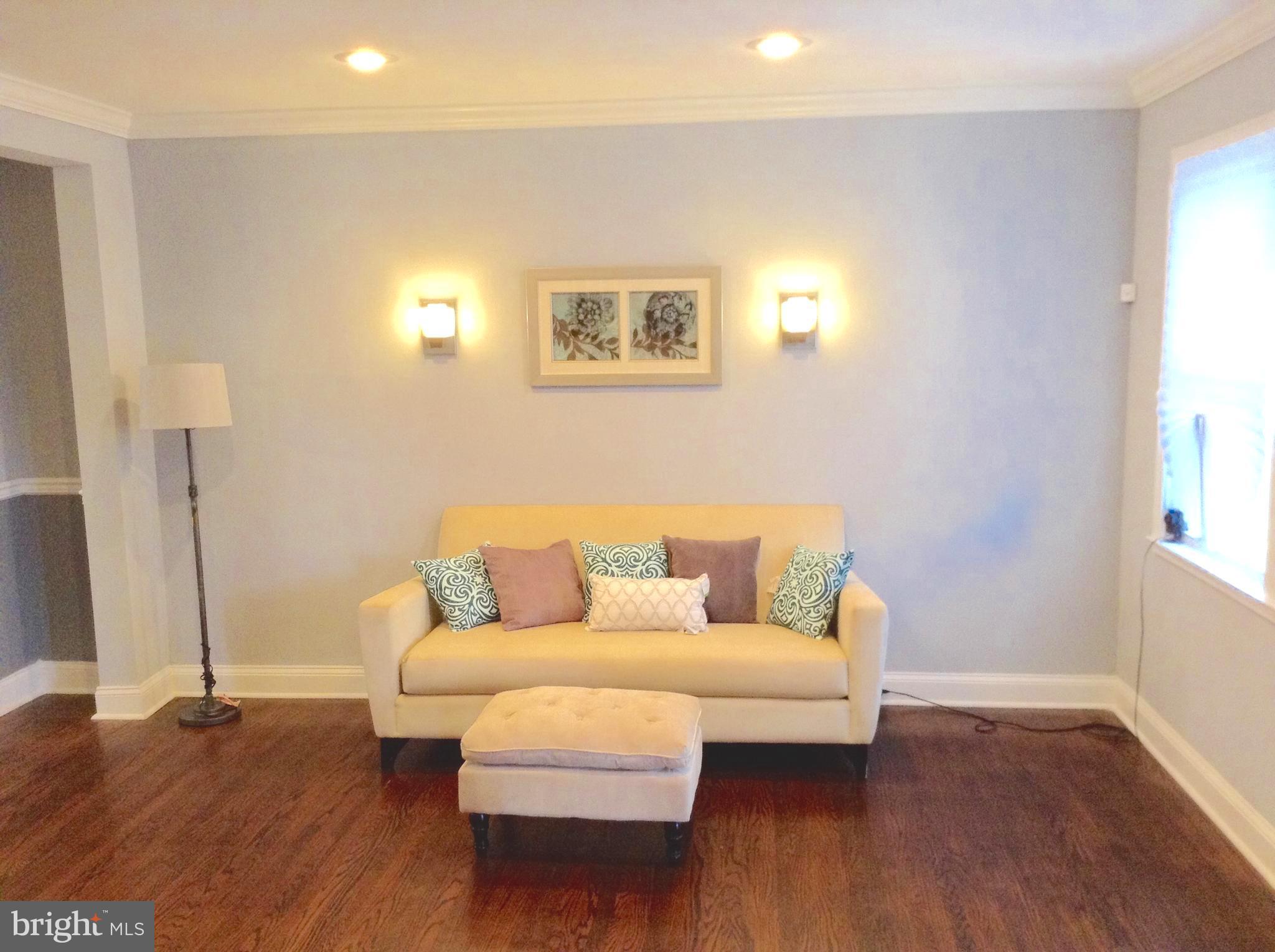 972 North Hill Road Baltimore, MD 21218 - Photo 7 of 23 Interior (General)