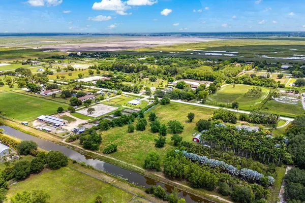 $1,100,000 | 16526 Hollow Tree Lane, Wellington, FL 33470