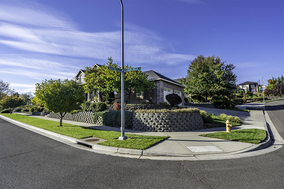 4201 Falcon Ridge Terrace Medford, OR 97504 - Photo 44 of 44 FRT-7