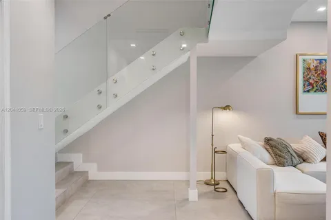$1,749,000 | 20940 Northeast 31st Place, Aventura, FL 33180
