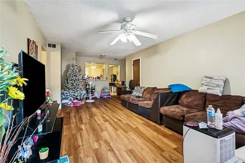 $99,000 | 3126 Edenborn Avenue, Unit 616, Metairie, LA 70002