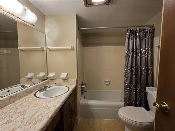 $94,000 | 3126 Edenborn Avenue, Unit 616, Metairie, LA 70002