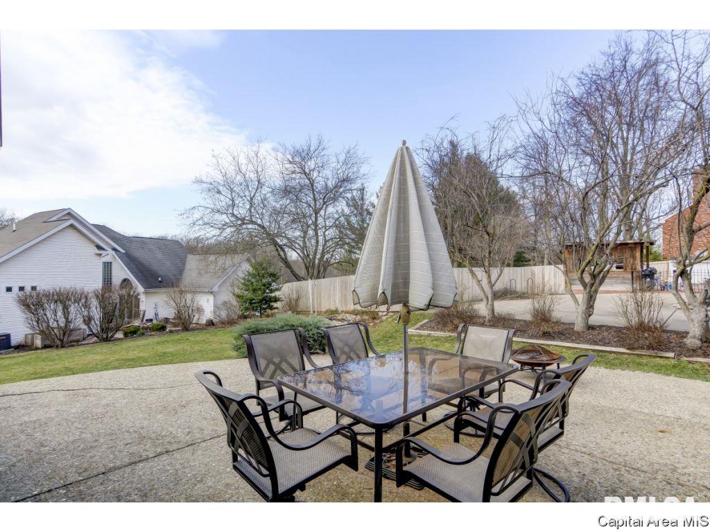 3233 West Point Drive Springfield, IL 62704 - Photo 22 of 28 Gallery Image 22
