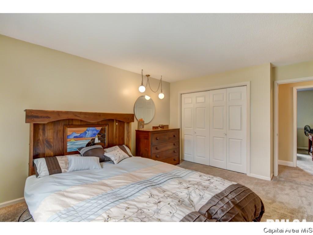 3233 West Point Drive Springfield, IL 62704 - Photo 27 of 28 Gallery Image 27