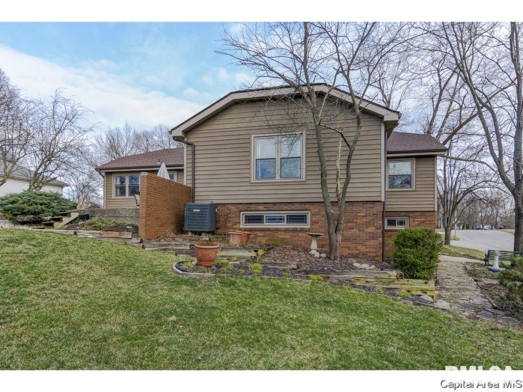 3233 West Point Drive Springfield, IL 62704 - Photo 28 of 28 Gallery Image 28