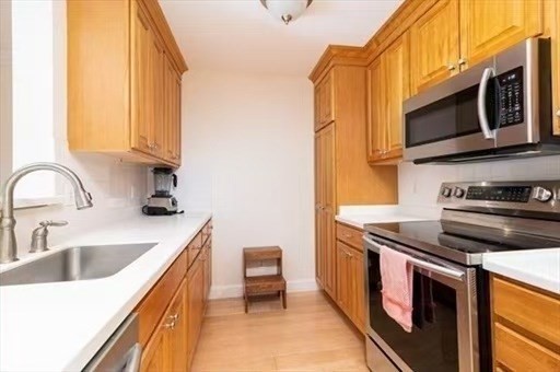 4 Forge Pond, Unit F Canton, MA 02021 - Photo 4 of 12 Gallery Image 4