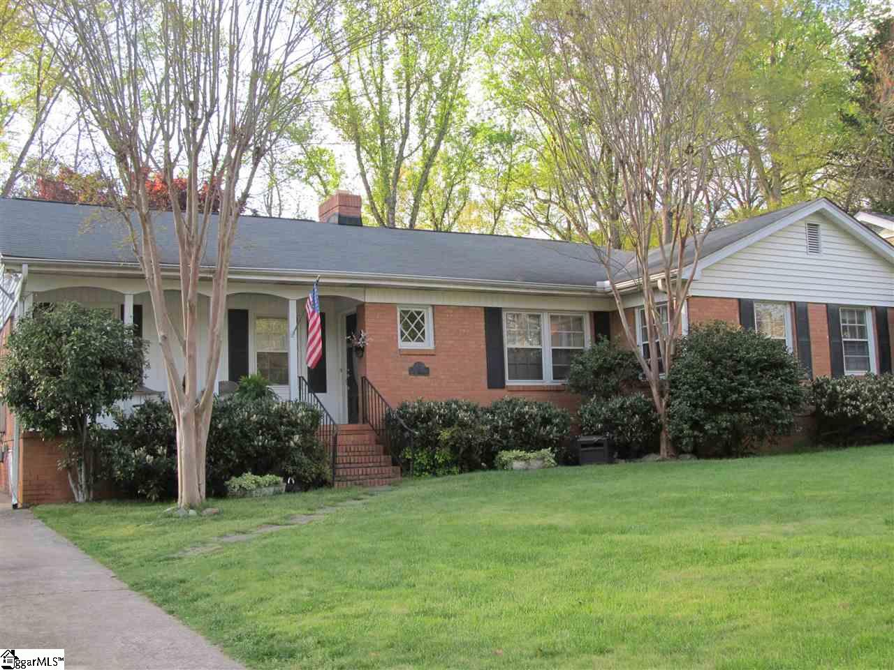 15 Alpine Way Greenville, SC 29609 - Photo 2 of 31 Gallery Image 2