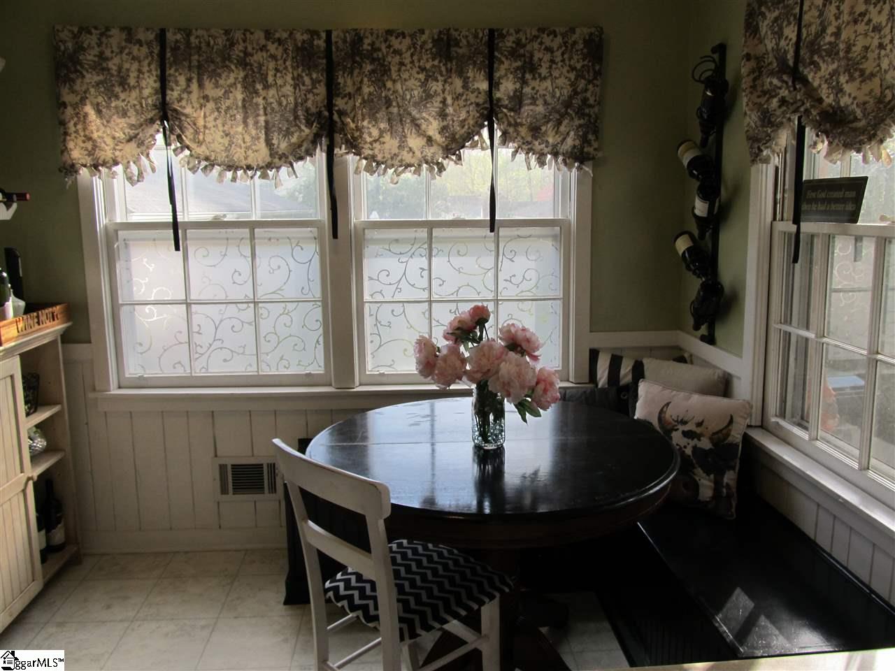15 Alpine Way Greenville, SC 29609 - Photo 6 of 31 Gallery Image 6