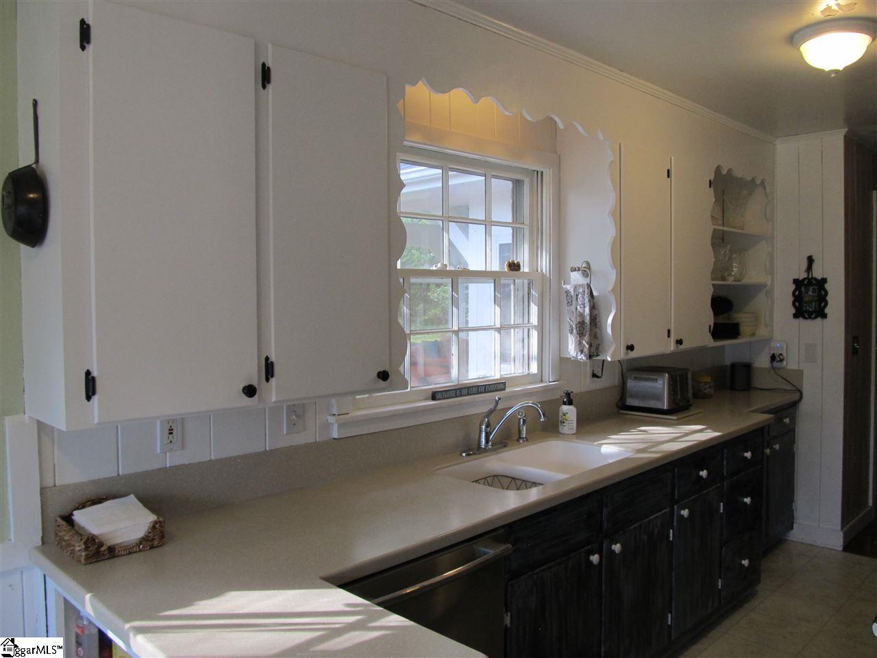 15 Alpine Way Greenville, SC 29609 - Photo 9 of 31 Gallery Image 9