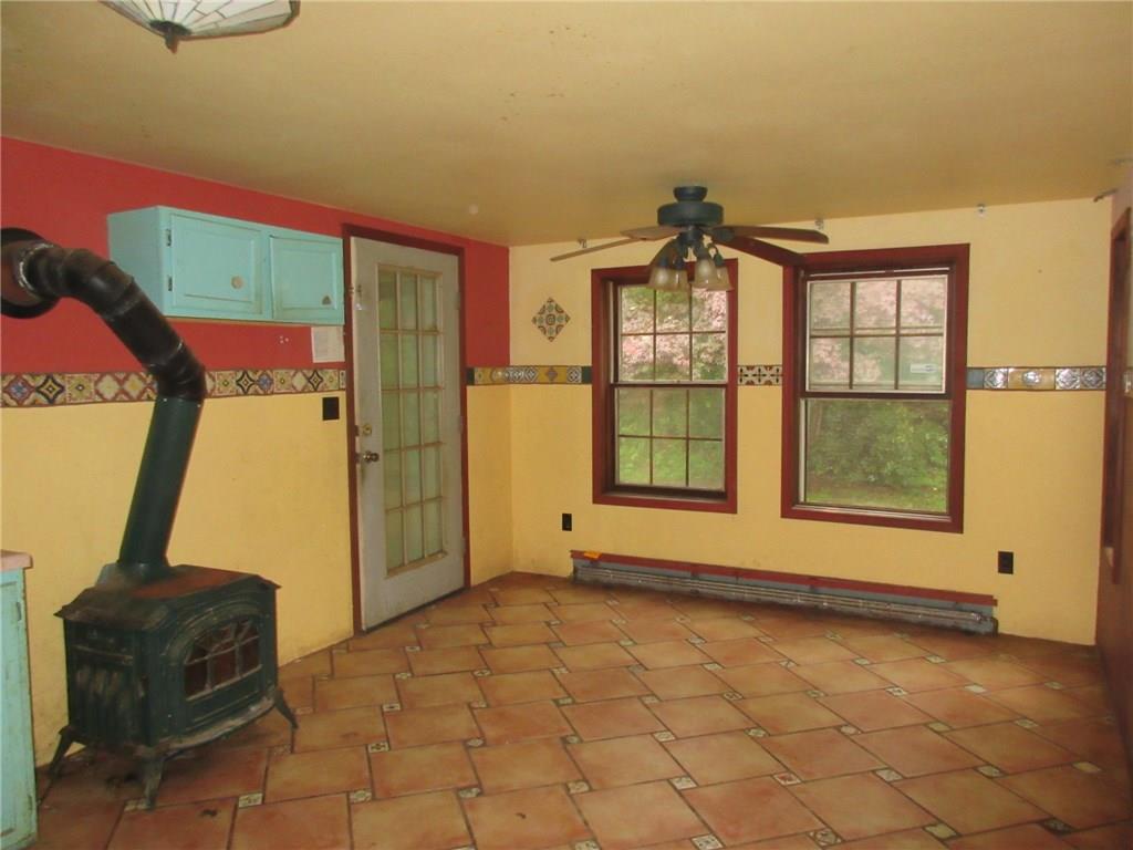 906 Crawford Road Pittsburgh, PA 15237 - Photo 4 of 13 Gallery Image 4