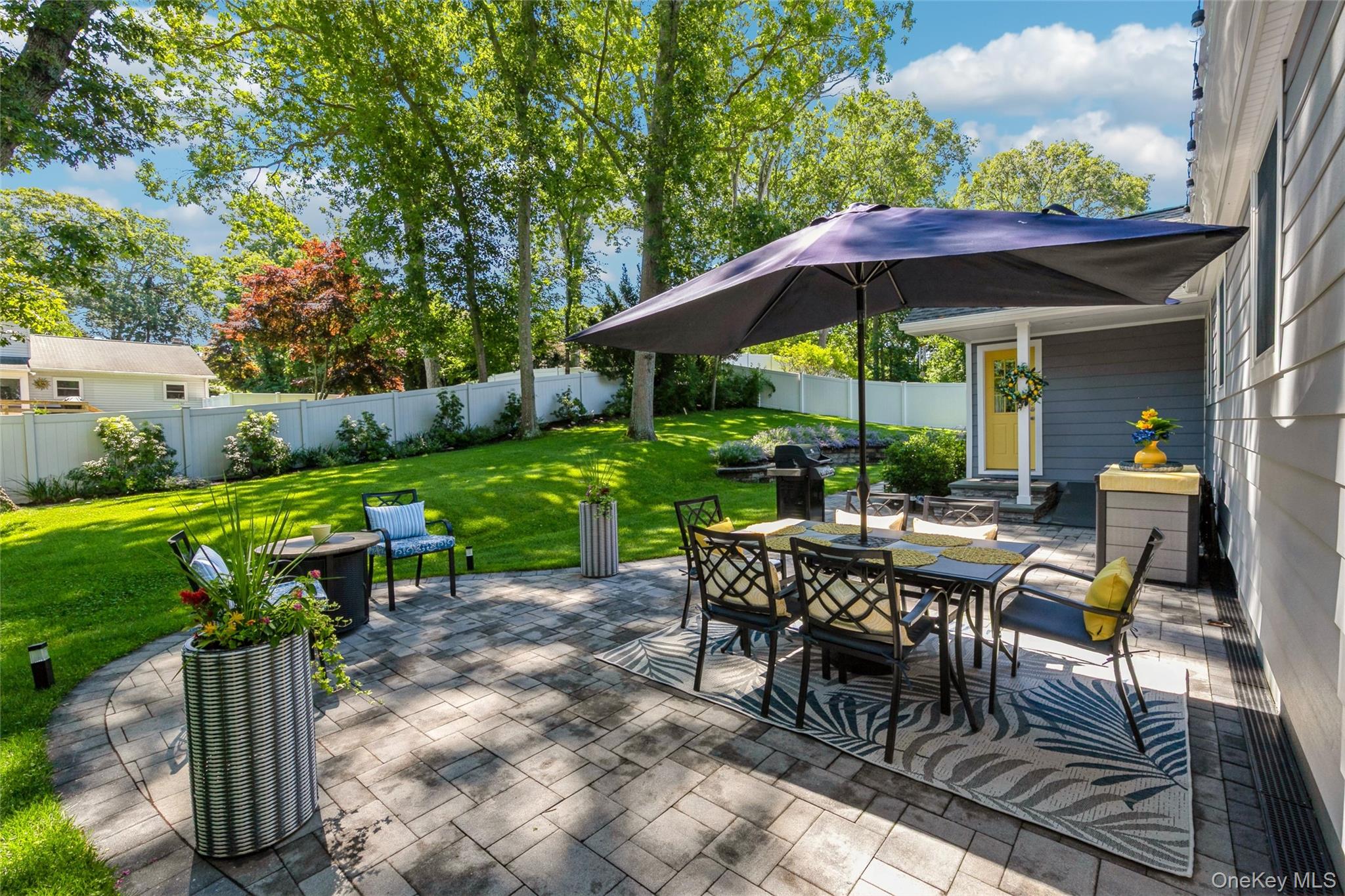 9 Middle Cross Shoreham, NY 11786 - Photo 23 of 37
