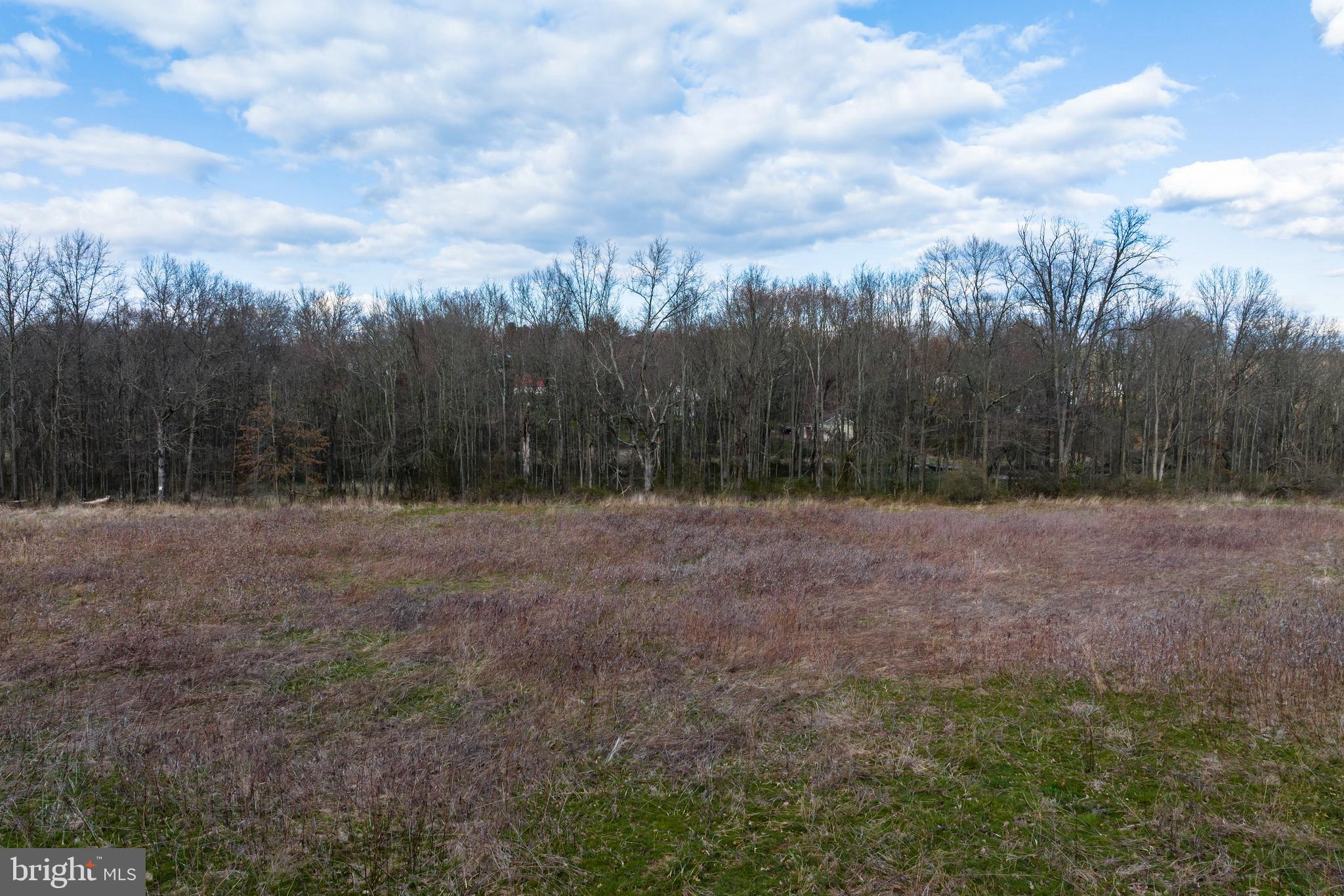 121 Saw Mill Road Pottstown, PA 19465 - Photo 4 of 6 Gallery Image 4