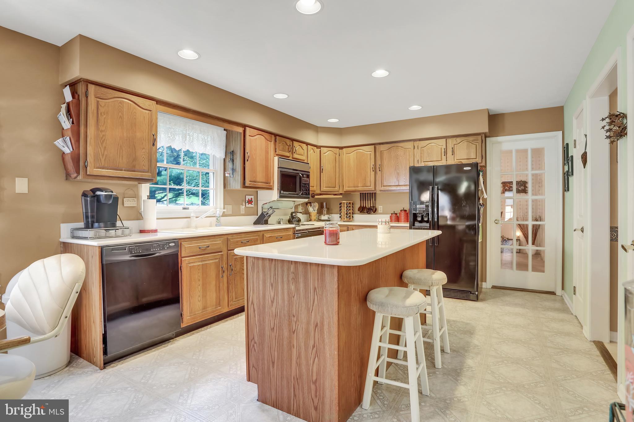 1812 Appletree Road Harrisburg, PA 17110 - Photo 3 of 26 Gallery Image 3