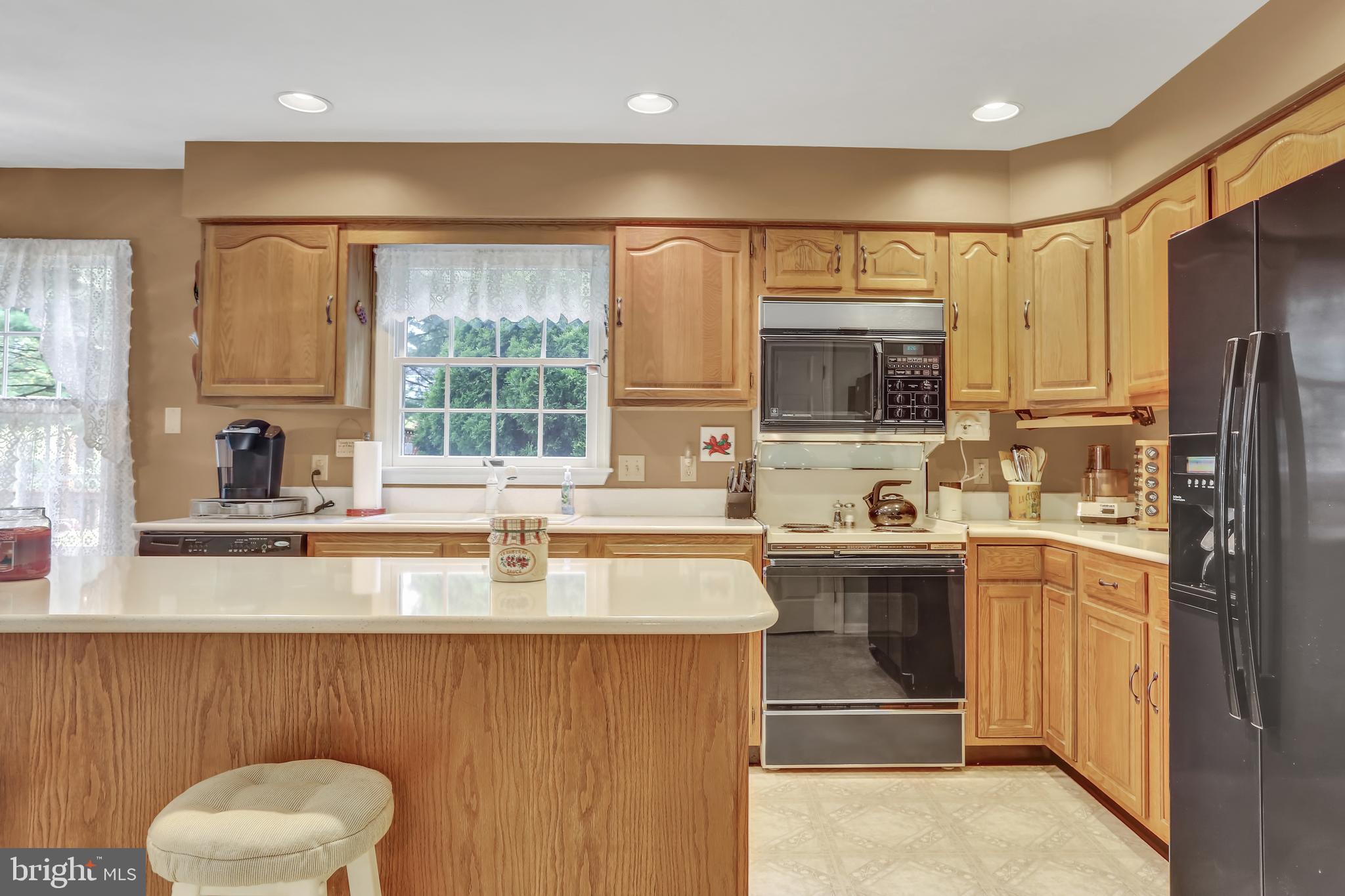 1812 Appletree Road Harrisburg, PA 17110 - Photo 5 of 26 Gallery Image 5