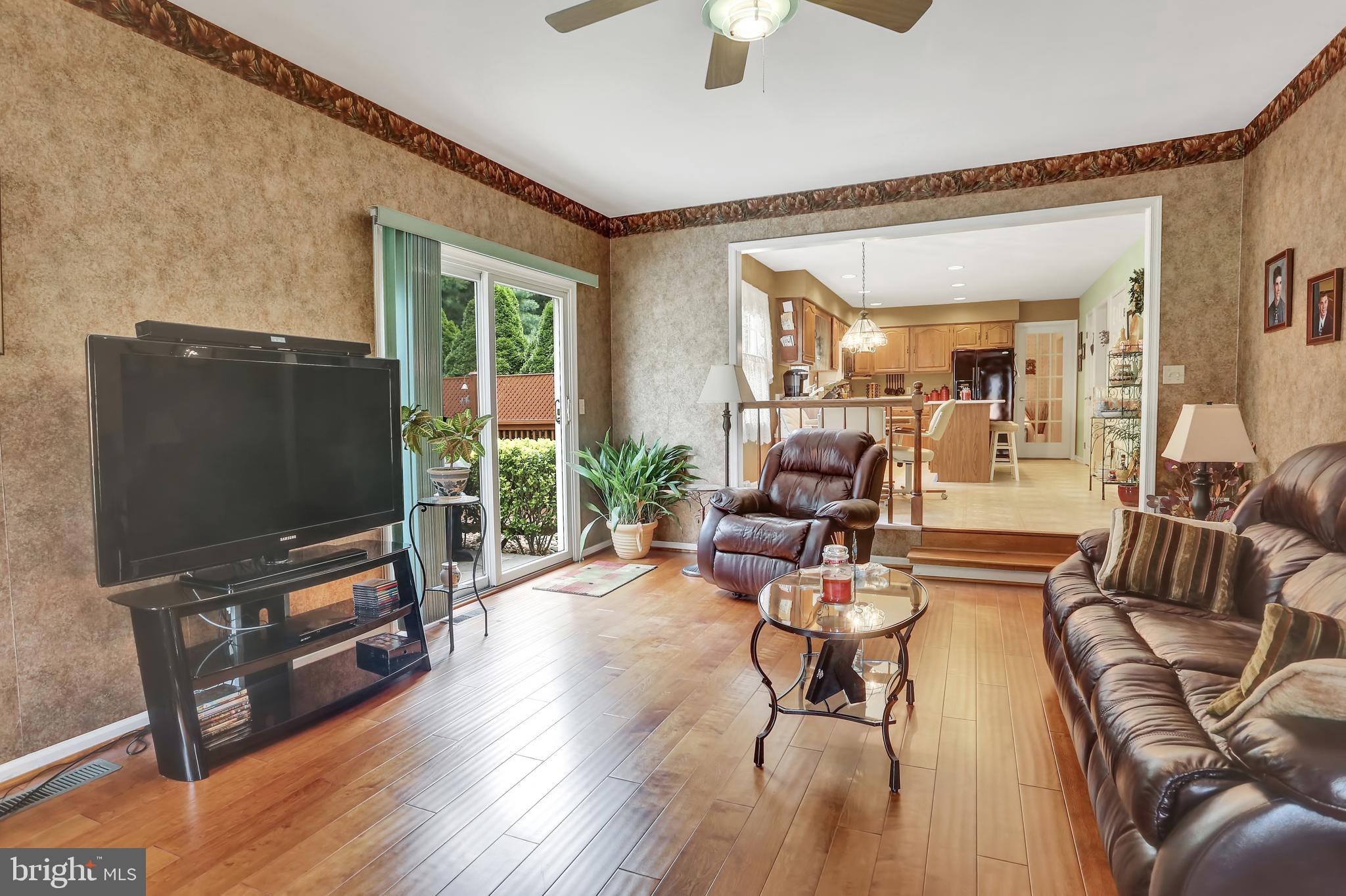 1812 Appletree Road Harrisburg, PA 17110 - Photo 9 of 26 Gallery Image 9