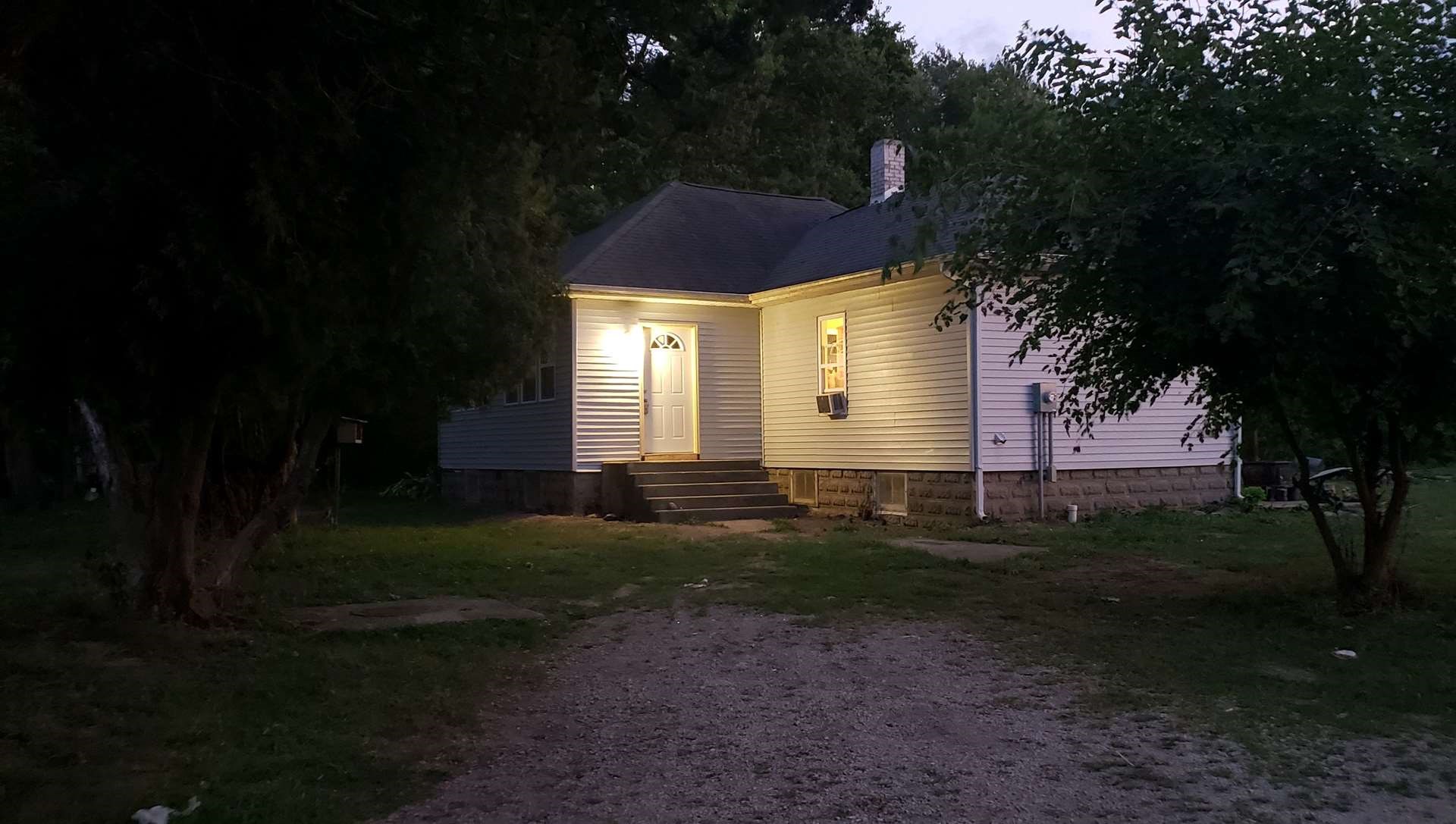 1270 North Warren Road Huntington, IN 46750 - Photo 5 of 20 Gallery Image 5