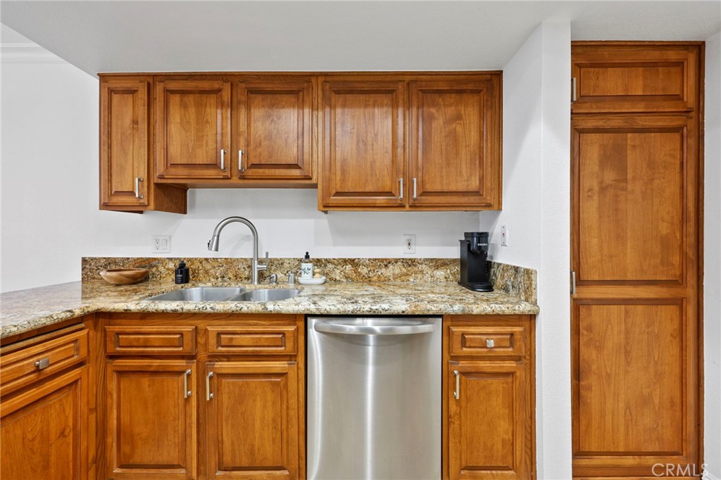 2245 Cheyenne Way, Unit 52 Fullerton, CA 92833 - Photo 14 of 38