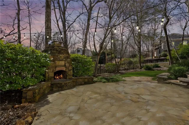 a view of a bird bath