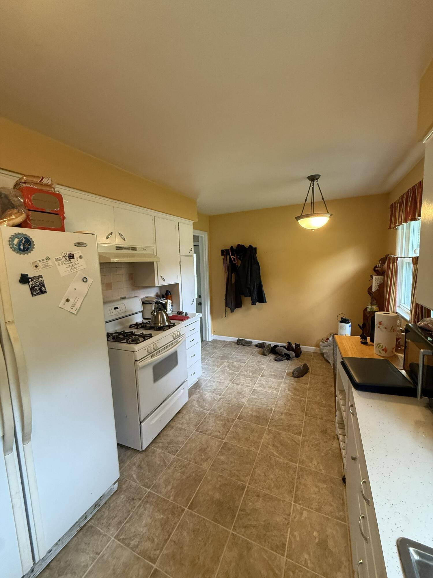 2463 Virginia Road Benton Harbor, MI 49022 - Photo 3 of 16 Kit2