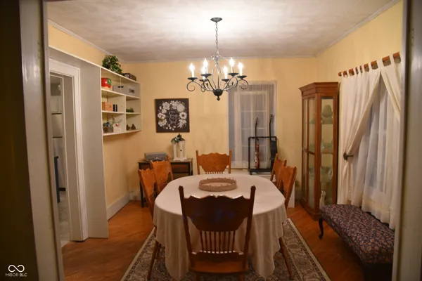 $275,000 | 215 South 8th Street, Mitchell, IN 47446