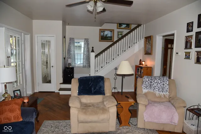 $289,000 | 215 South 8th Street, Mitchell, IN 47446