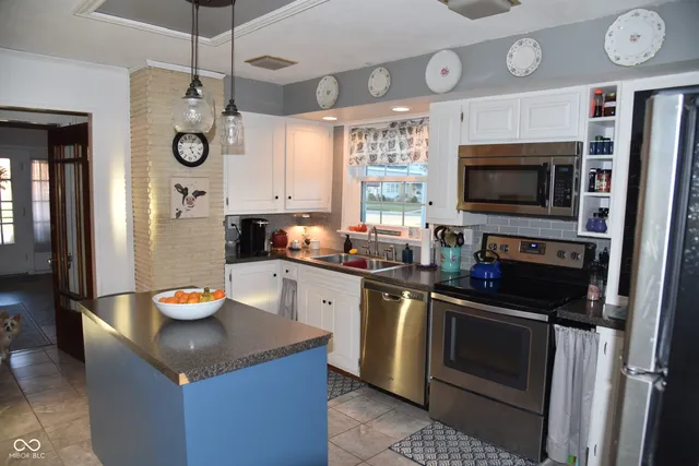 $289,000 | 215 South 8th Street, Mitchell, IN 47446