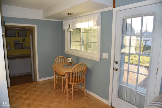 $289,000 | 215 South 8th Street, Mitchell, IN 47446